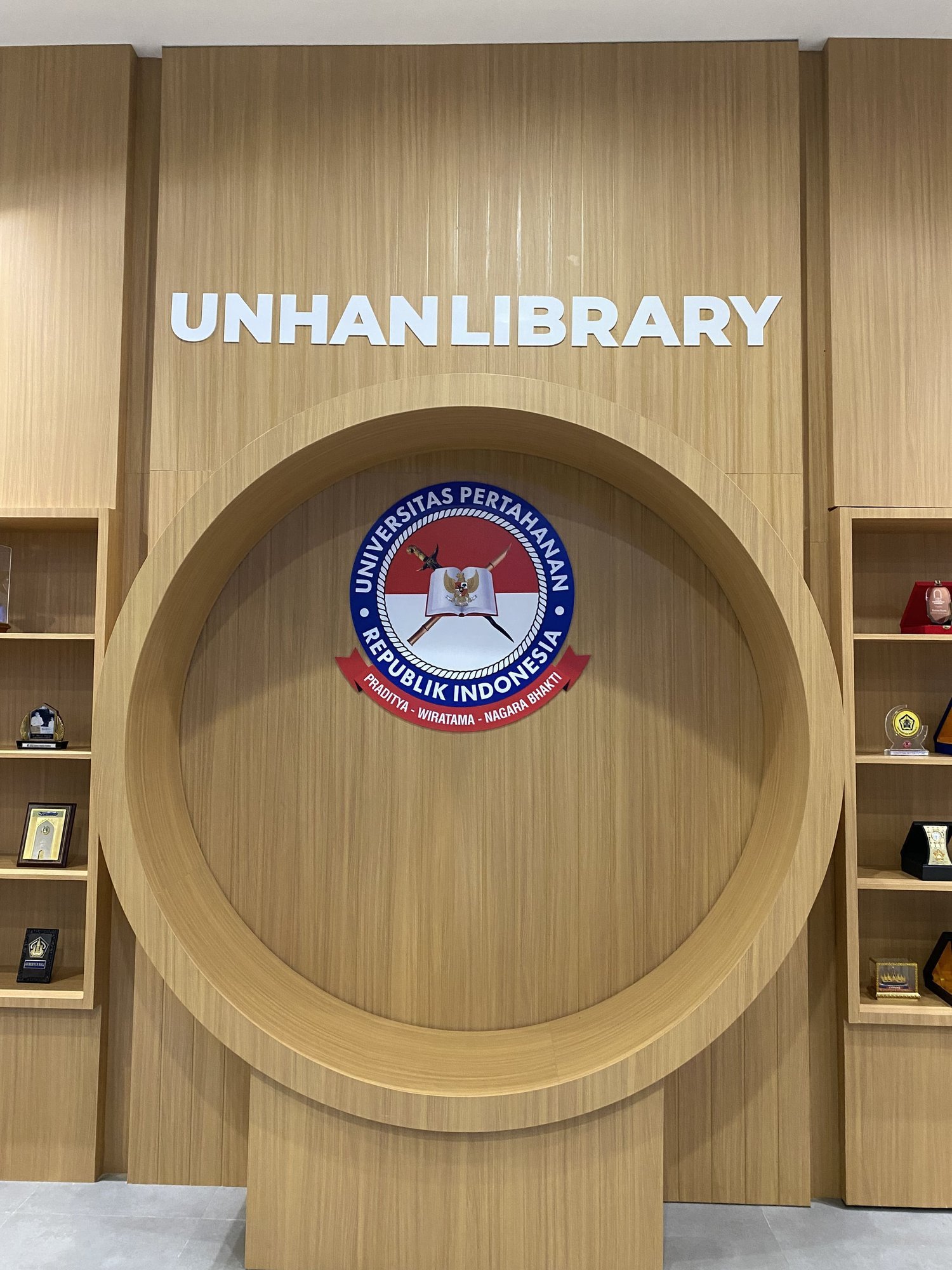Signage & Wayfinding UNHAN Library