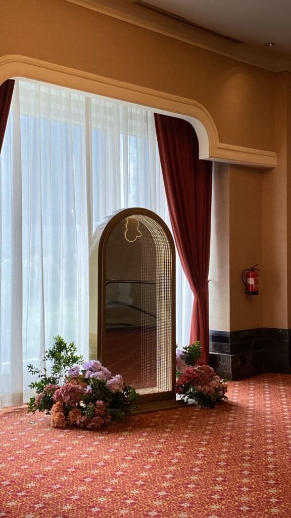 Dekorasi Backdrop Ballroom